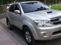 Toyota Fortuner V 4x4 2007 Top of the Line-1