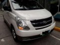 2012 Hyundai Starex 2.5 VGT AT White-1