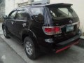 Toyota Fortuner V 4x4 (top of the line)-1