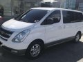 2014 Hyundai Starex Gold for sale-10