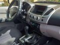 Mitsubishi Strada 4x4 top of the line 2010-4