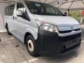 Toyota Hiace Commuter Deluxe 2019-6