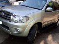 Toyota Fortuner 2010 G manual for sale -2
