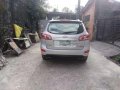 Hyundai Santa Fe 2010 diesel for sale -4