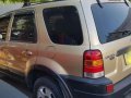Ford Escape xlt 2004 model gas automatic -2