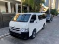 2017 Toyota Hiace Commuter 3.0 MT Diesel -1