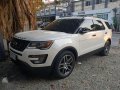 2017 Ford Explorer V6 Top of the Line Panoramic Roof 6k kms only new-5