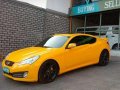 2012 Hyundai Genesis 3.8V6 automatic yellow-9