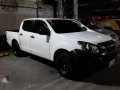 Isuzu D Max LT 2015 M/T all power, excellent condition-0