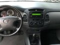 2011 TOYOTA Innova Manual Diesel-4