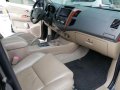 TOYOTA FORTUNER G 2011 Matic for sale-8