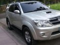 Toyota Fortuner V 2007 4x4 Top of the Line-10