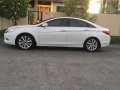 2011 Hyundai Sonata Premium Top of the Line!-3