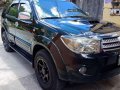 2010 Toyota Fortuner V 4x4 FOR SALE-0