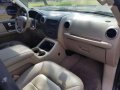 2004 Ford Expedition Eddie Bauer 5.4L V8 4x4 AT-0