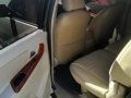 FOR SALE TOYOTA Innova G 2006 Diesel MT-6