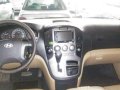 2009 Hyundai Grand Starex Gold Edition Diesel Automatic-5