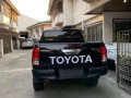 Selling Toyota hilux 4x2 G Automatic diesel Black 2016-0