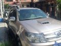 Toyota Fortuner 2006 4x4 diesel matic for sale -2