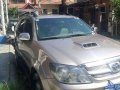 Toyota Fortuner 2006 4x4 diesel matic for sale -2