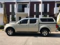 2011 Nissan Navara LE 4x4 Lady used ALL Original-7