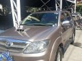 Toyota Fortuner 2006 4x4 diesel matic for sale -1