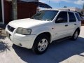 2004 Ford Escape XLS All power-6