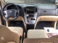 2016 Hyundai Grand Starex VGT 2.5CRDi Swivel Automatic Transmission-6