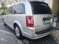 2008 Chrysler Town and Country automatic-3