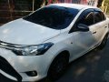 Toyota Vios J 1.3 MT 2015 very fresh inside out super -0