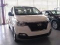 Hyundai Grand Starex Swivel Seats 2.5 Crdi FL 2019 -2