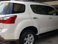 2016 Isuzu MU X four wheel drive top of the line variant first owner-5