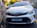 2018 Toyota Camry 2.5V 1st owner White pearl-8