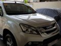 2016 Isuzu MU X four wheel drive top of the line variant first owner-4