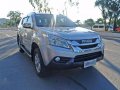 2015 Isuzu MUX 4X2 AT FOR SALE-5