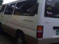 RUSH SALE Nissan Urvan Escapade 2009 model-2