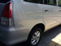 Toyota Innova 2012 matic 2.0E Gas-2