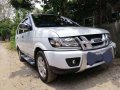 Isuzu Crosswind XT 2017 for sale-0