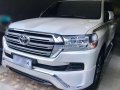 Toyota LAND CRUISER VX 200 Dubai AT 2017 -0