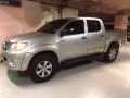 Toyota Hilux 4x2 2010 for sale -3