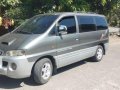 Hyundai Starex 2000 model for sale-5