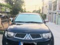 Mitsubishi Strada 2012 manual for sale-3