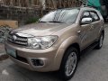 2010 Toyota Fortuner G for sale-0