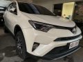 2017 Toyota RAV4 Active Automatic Pearl White-2