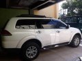 White 2014 Mitsubishi Montero Sport for sale in Metro Manila -4