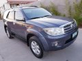 Toyota Fortuner G 4X2 Manual 2010 for sale-5