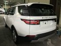 Land Rover Discovery 2019 AT for sale -3