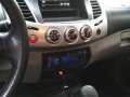 Mitsubishi Strada gls 4x4 2010 for sale-2