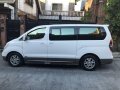 2014 Hyundai Starex Gold for sale-9