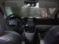 Kia Carnival 2013 MT for sale -5